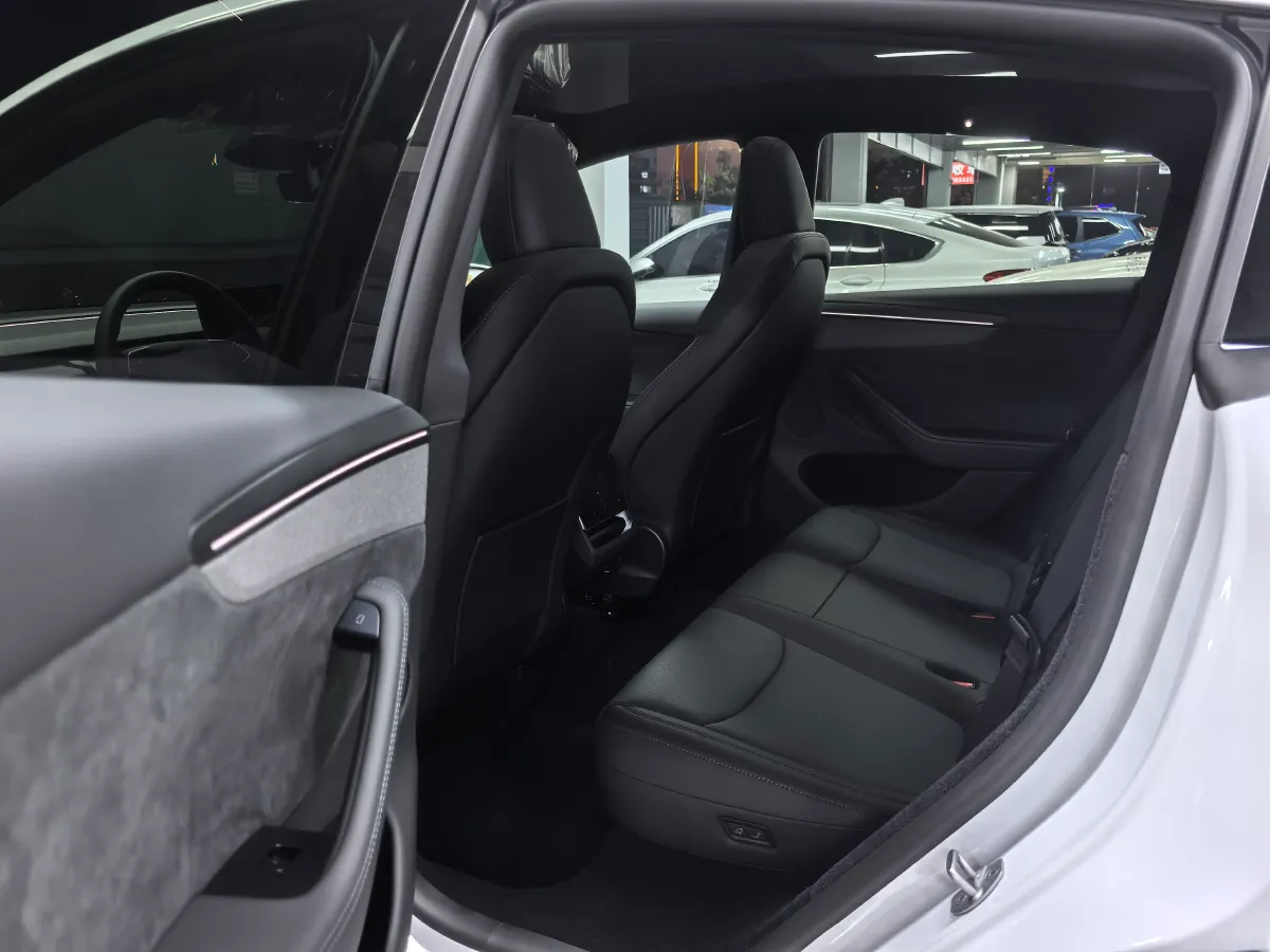 2026 Tesla Model Y BEV,autocango,china used car exporter,china ev exporter,chinese used car exporter,chinese used ev exporter