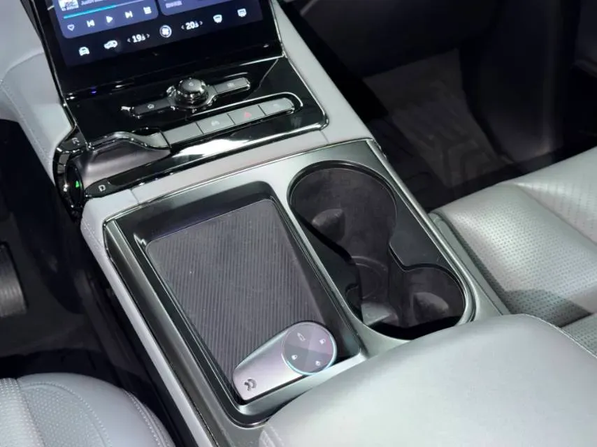 2020 NIO ES8 BEV 70KWH,autocango,china used car exporter,china ev exporter,chinese used car exporter,chinese used ev exporter