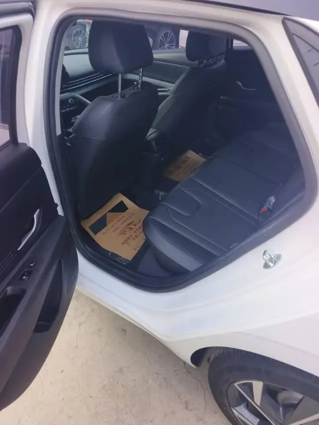 2023 Hyundai Elantra 1.5L 115HP L4 CVT,autocango,china used car exporter,china ev exporter,chinese used car exporter,chinese used ev exporter