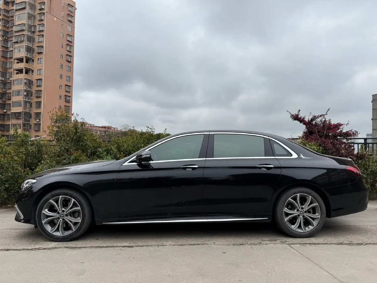 2023 Mercedes-Benz E Class 2.0T 258HP L4 9AT,autocango,china used car exporter,china ev exporter,chinese used car exporter,chinese used ev exporter