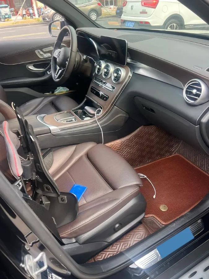 2022 Mercedes-Benz GLC Class 2.0T 258HP L4 9AT,autocango,china used car exporter,china ev exporter,chinese used car exporter,chinese used ev exporter