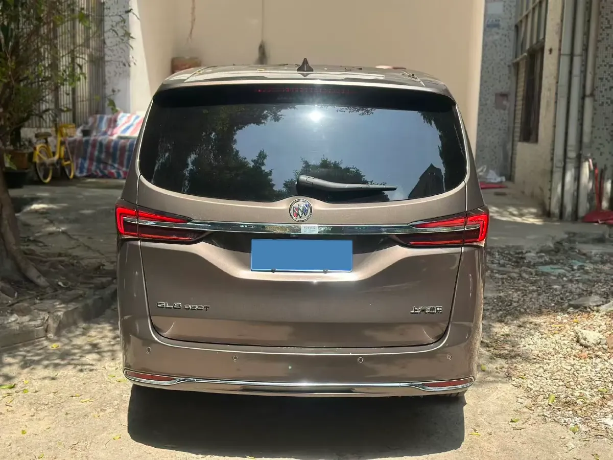 2021 Buick GL8 2.0T 237HP L4 9AT,autocango,china used car exporter,china ev exporter,chinese used car exporter,chinese used ev exporter