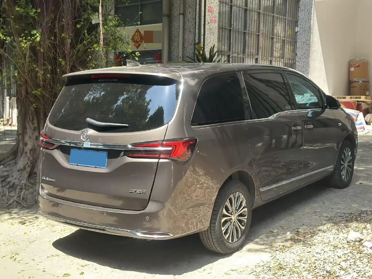 2021 Buick GL8 2.0T 237HP L4 9AT,autocango,china used car exporter,china ev exporter,chinese used car exporter,chinese used ev exporter