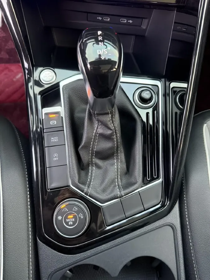 2020 Volkswagen Tayron 2.0T 220HP L4 7DCT,autocango,china used car exporter,china ev exporter,chinese used car exporter,chinese used ev exporter