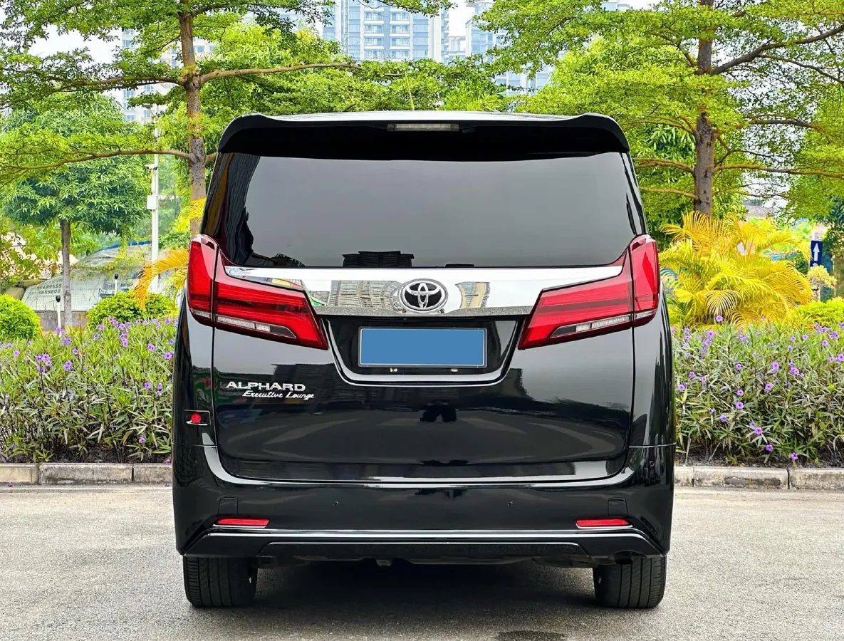 2018 Toyota Alphard 3.5L 301HP V6 8AT,autocango,china used car exporter,china ev exporter,chinese used car exporter,chinese used ev exporter