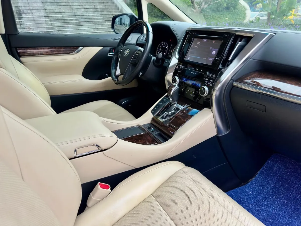 2018 Toyota Alphard 3.5L 301HP V6 8AT,autocango,china used car exporter,china ev exporter,chinese used car exporter,chinese used ev exporter