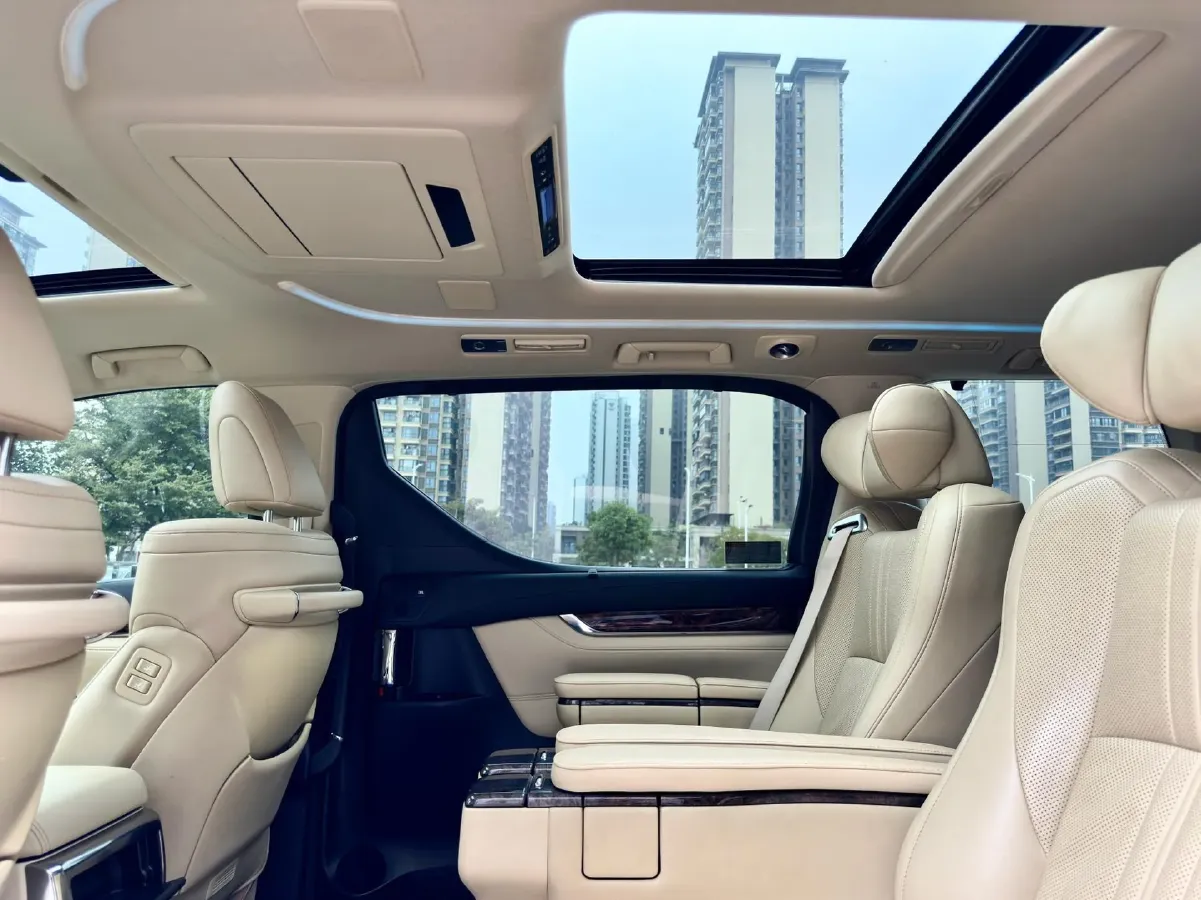 2018 Toyota Alphard 3.5L 301HP V6 8AT,autocango,china used car exporter,china ev exporter,chinese used car exporter,chinese used ev exporter