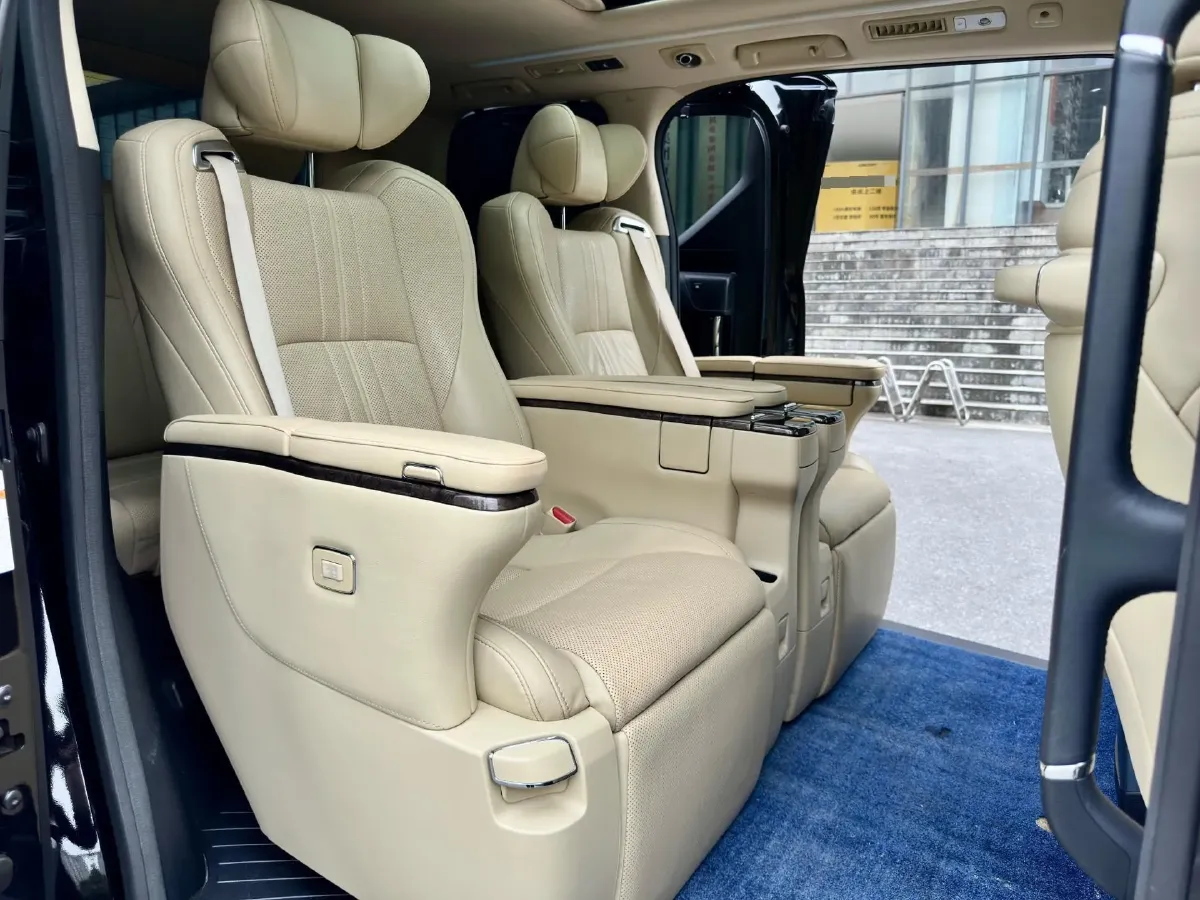 2018 Toyota Alphard 3.5L 301HP V6 8AT,autocango,china used car exporter,china ev exporter,chinese used car exporter,chinese used ev exporter