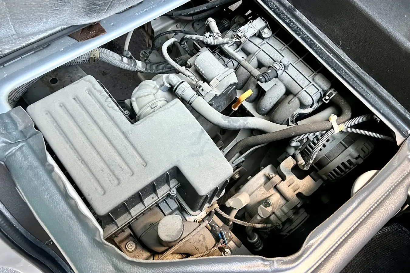 2021 WuLing RongGuang Mini Truck 1.5L 99HP L4 5MT,autocango,china used car exporter,china ev exporter,chinese used car exporter,chinese used ev exporter