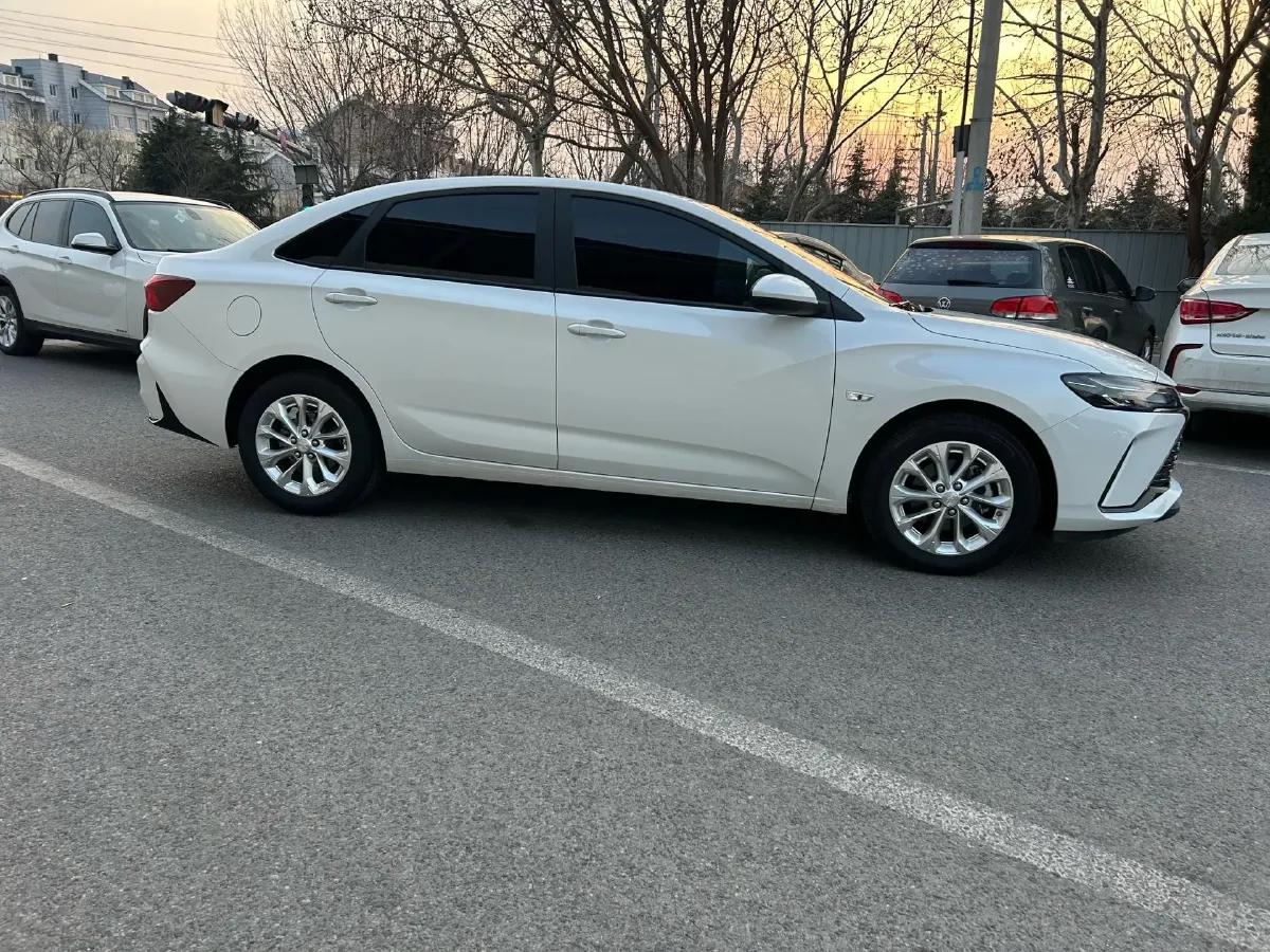 2024 Chevrolet Monza 1.5L 113HP L4 6DCT,autocango,china used car exporter,china ev exporter,chinese used car exporter,chinese used ev exporter