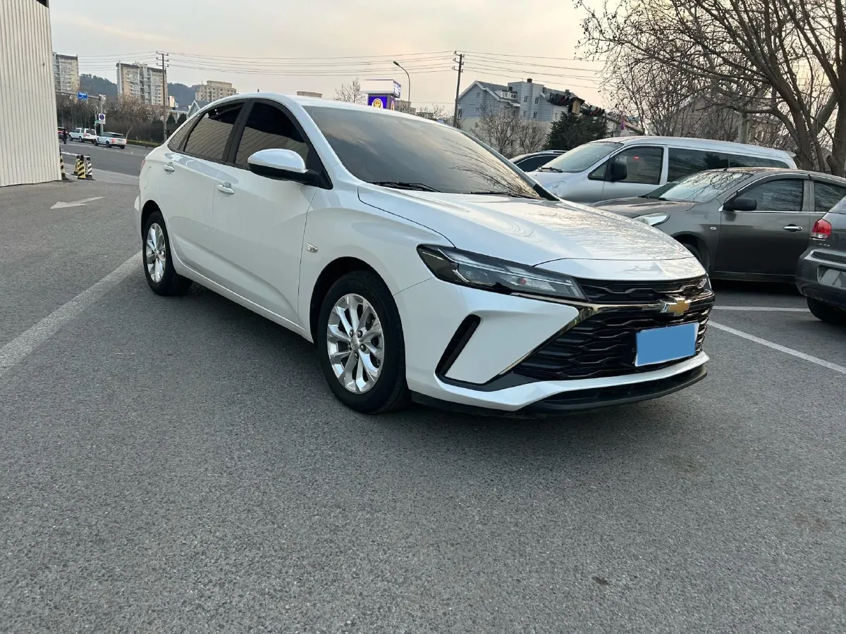 2024 Chevrolet Monza 1.5L 113HP L4 6DCT,autocango,china used car exporter,china ev exporter,chinese used car exporter,chinese used ev exporter