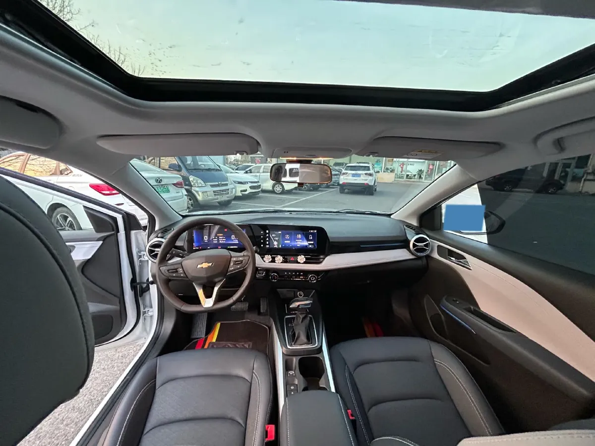 2024 Chevrolet Monza 1.5L 113HP L4 6DCT,autocango,china used car exporter,china ev exporter,chinese used car exporter,chinese used ev exporter