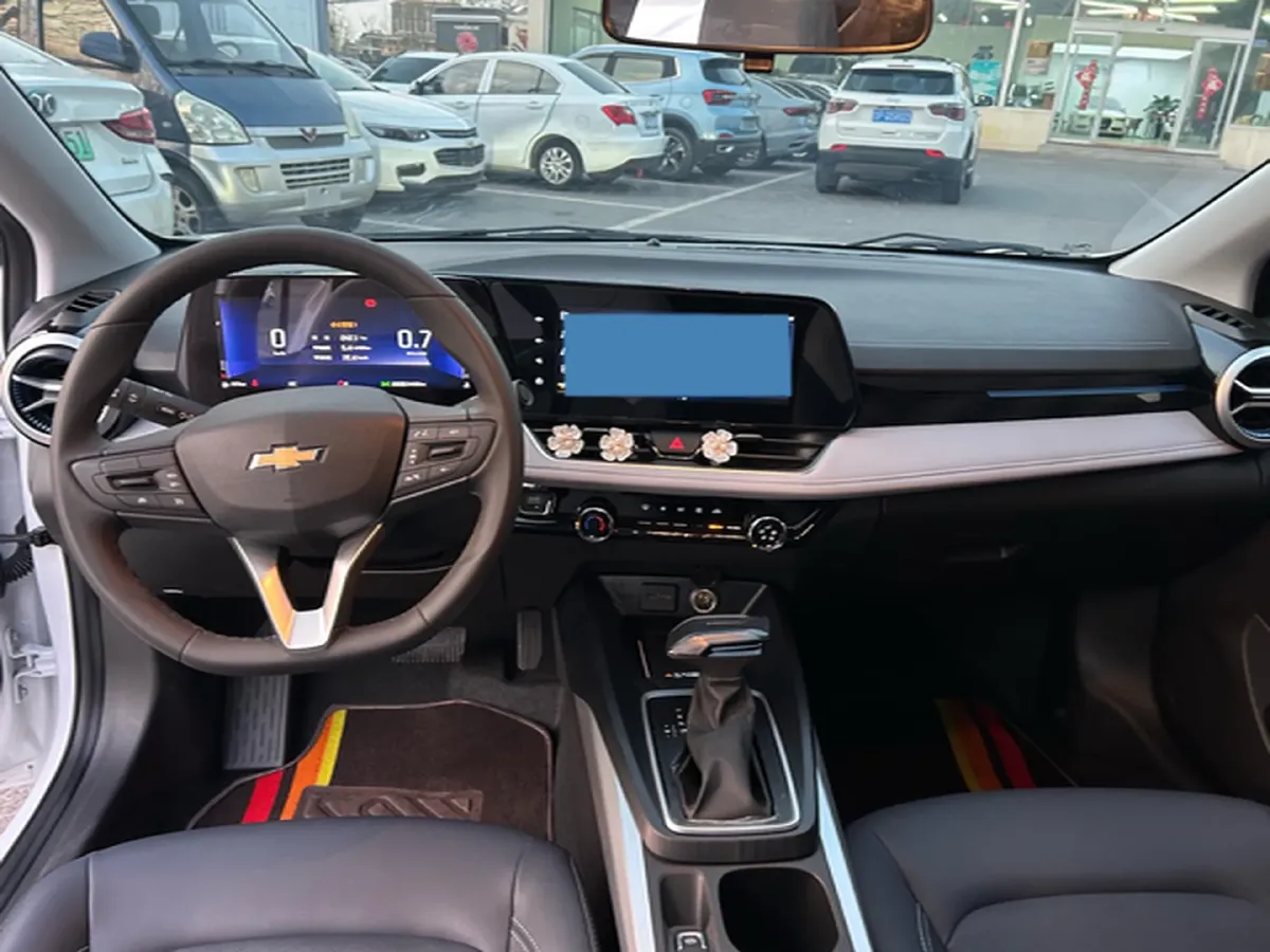2024 Chevrolet Monza 1.5L 113HP L4 6DCT,autocango,china used car exporter,china ev exporter,chinese used car exporter,chinese used ev exporter