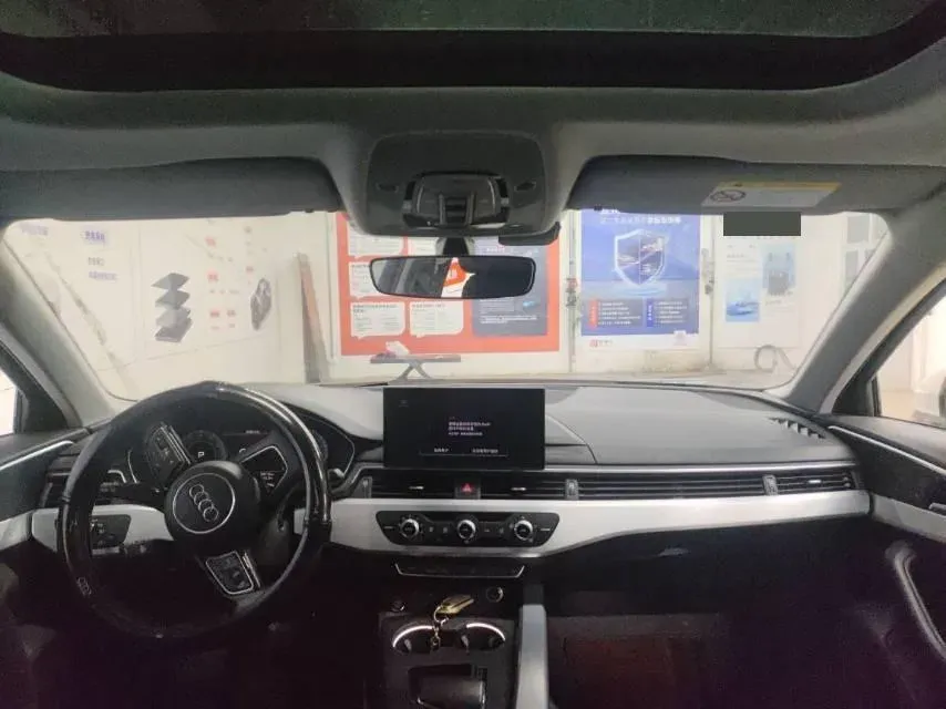 2022 Audi A4L 2.0T 190HP L4 7DCT,autocango,china used car exporter,china ev exporter,chinese used car exporter,chinese used ev exporter