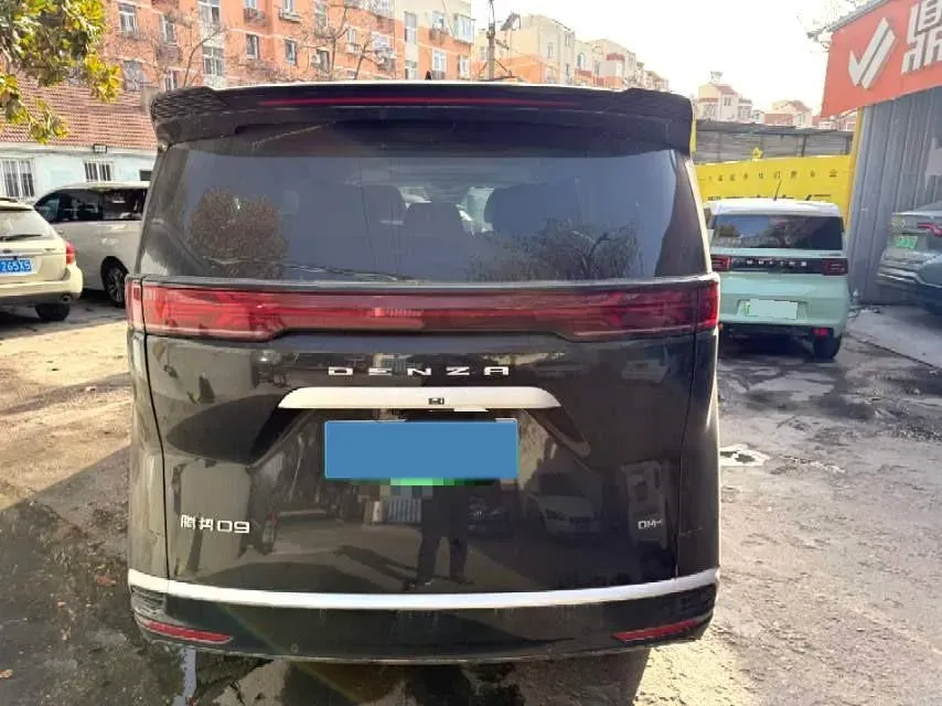2024 Denza D9 1.5T 139HP L4 E-CVT PHEV 40KWH,autocango,china used car exporter,china ev exporter,chinese used car exporter,chinese used ev exporter