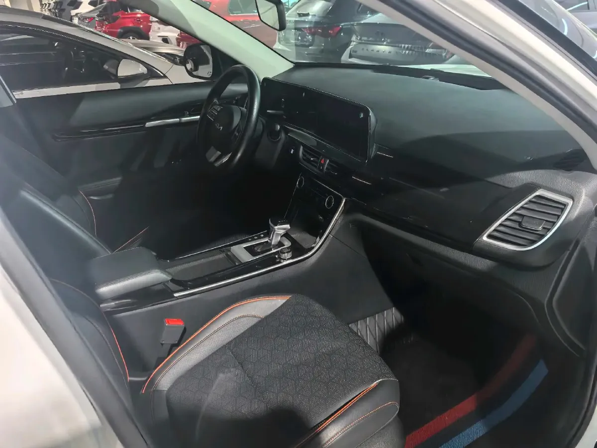 2023 Kia Seltos 1.5L 115HP L4 CVT,autocango,china used car exporter,china ev exporter,chinese used car exporter,chinese used ev exporter