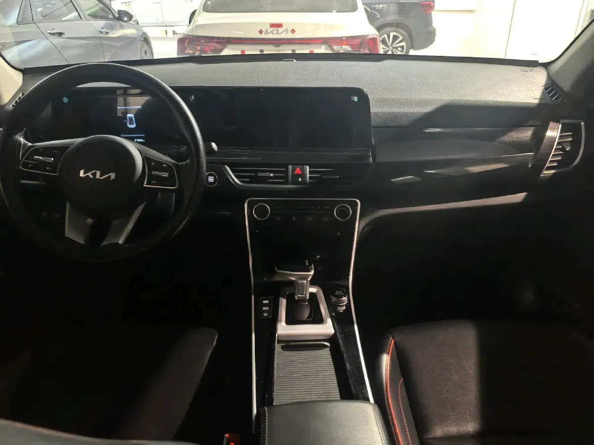 2023 Kia Seltos 1.5L 115HP L4 CVT,autocango,china used car exporter,china ev exporter,chinese used car exporter,chinese used ev exporter