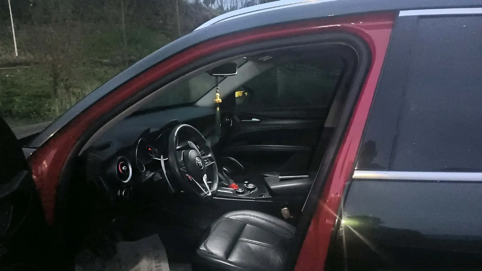 2017 Alfa Romeo Stelvio 2.0T 280HP L4 8AT,autocango,china used car exporter,china ev exporter,chinese used car exporter,chinese used ev exporter