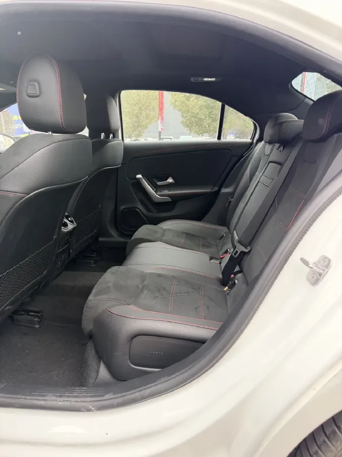 2024 Mercedes-Benz A Class 1.3T 163HP L4 7DCT,autocango,china used car exporter,china ev exporter,chinese used car exporter,chinese used ev exporter