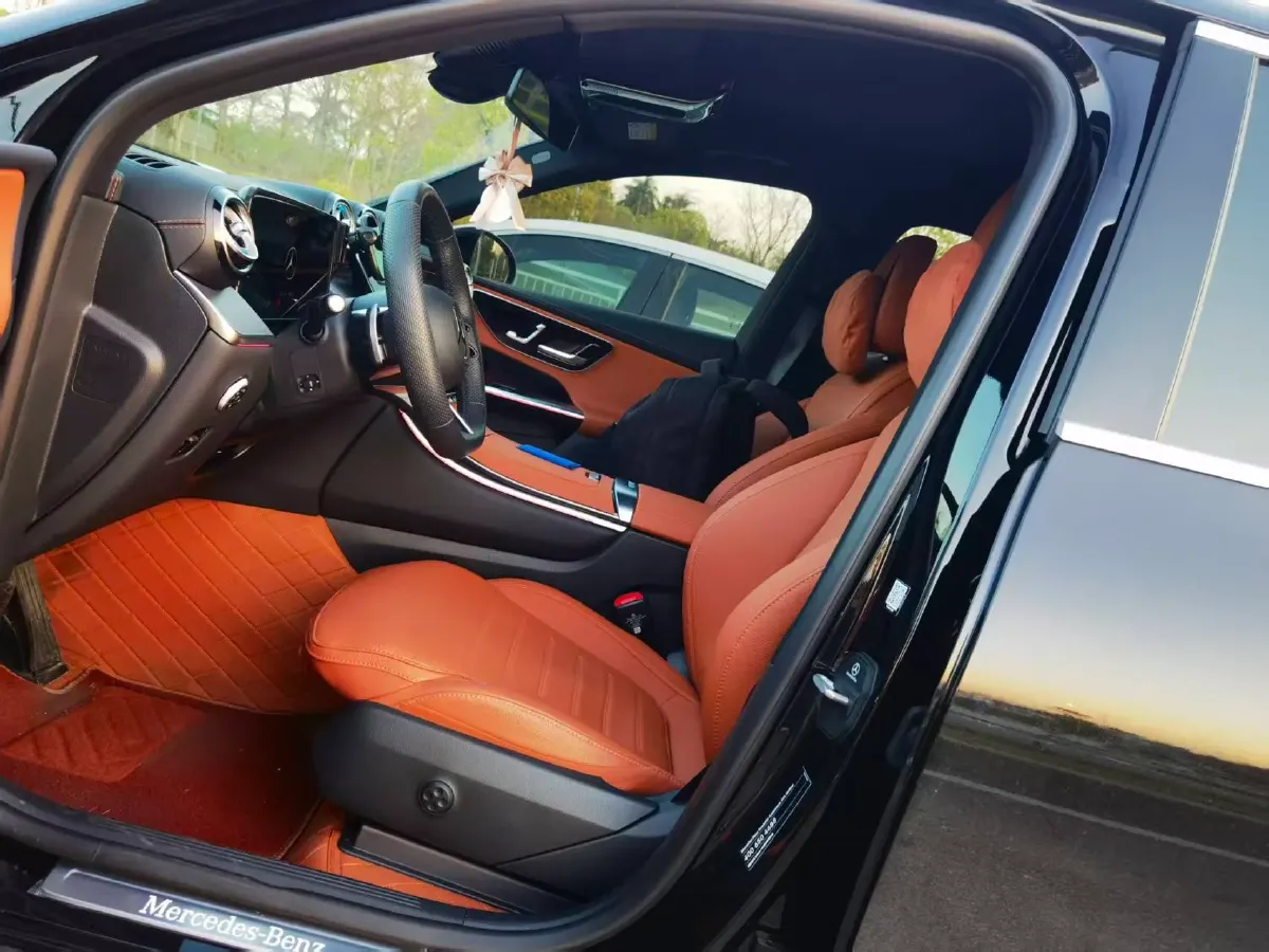 2025 Mercedes-Benz GLC Class 2.0T 204HP L4 9AT,autocango,china used car exporter,china ev exporter,chinese used car exporter,chinese used ev exporter