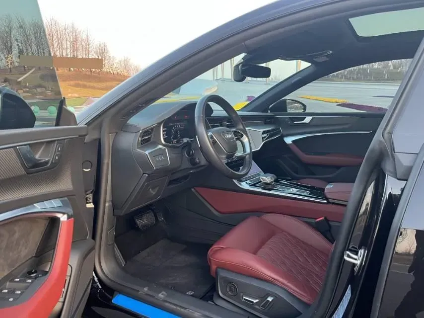 2024 Audi A7L 3.0T 340HP V6 7DCT,autocango,china used car exporter,china ev exporter,chinese used car exporter,chinese used ev exporter
