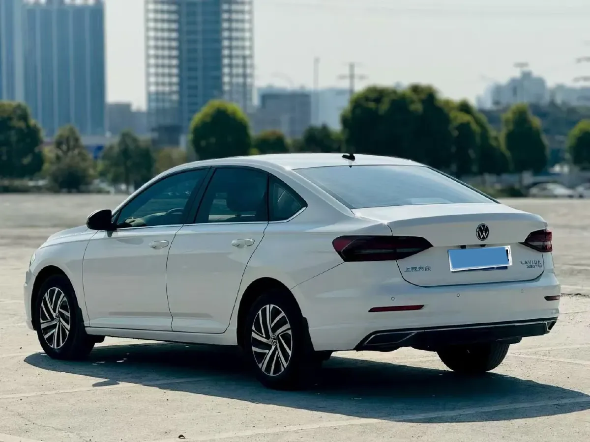 2022 Volkswagen T-Roc 1.4T 150HP L4 7DCT,autocango,china used car exporter,china ev exporter,chinese used car exporter,chinese used ev exporter