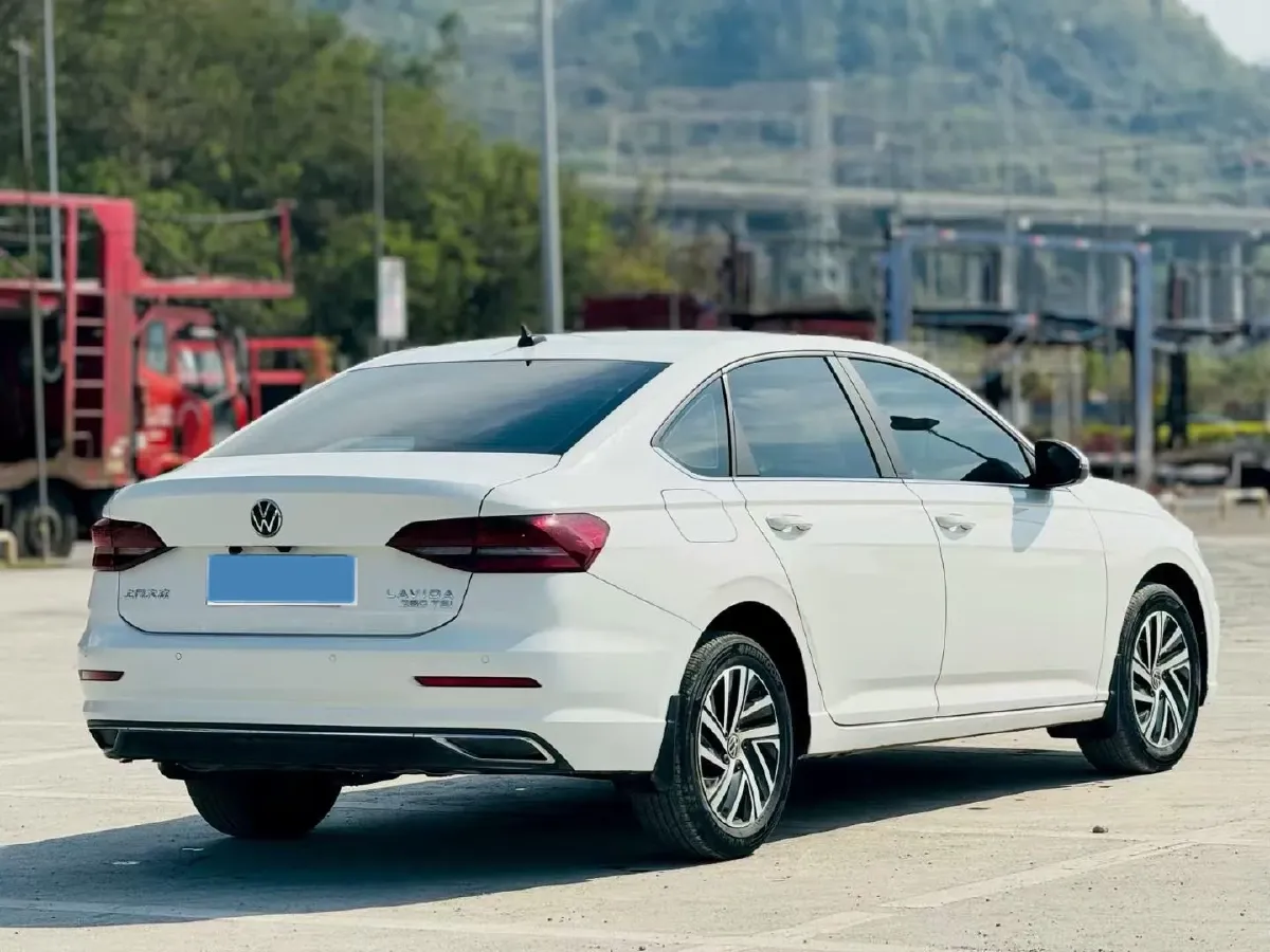 2022 Volkswagen T-Roc 1.4T 150HP L4 7DCT,autocango,china used car exporter,china ev exporter,chinese used car exporter,chinese used ev exporter