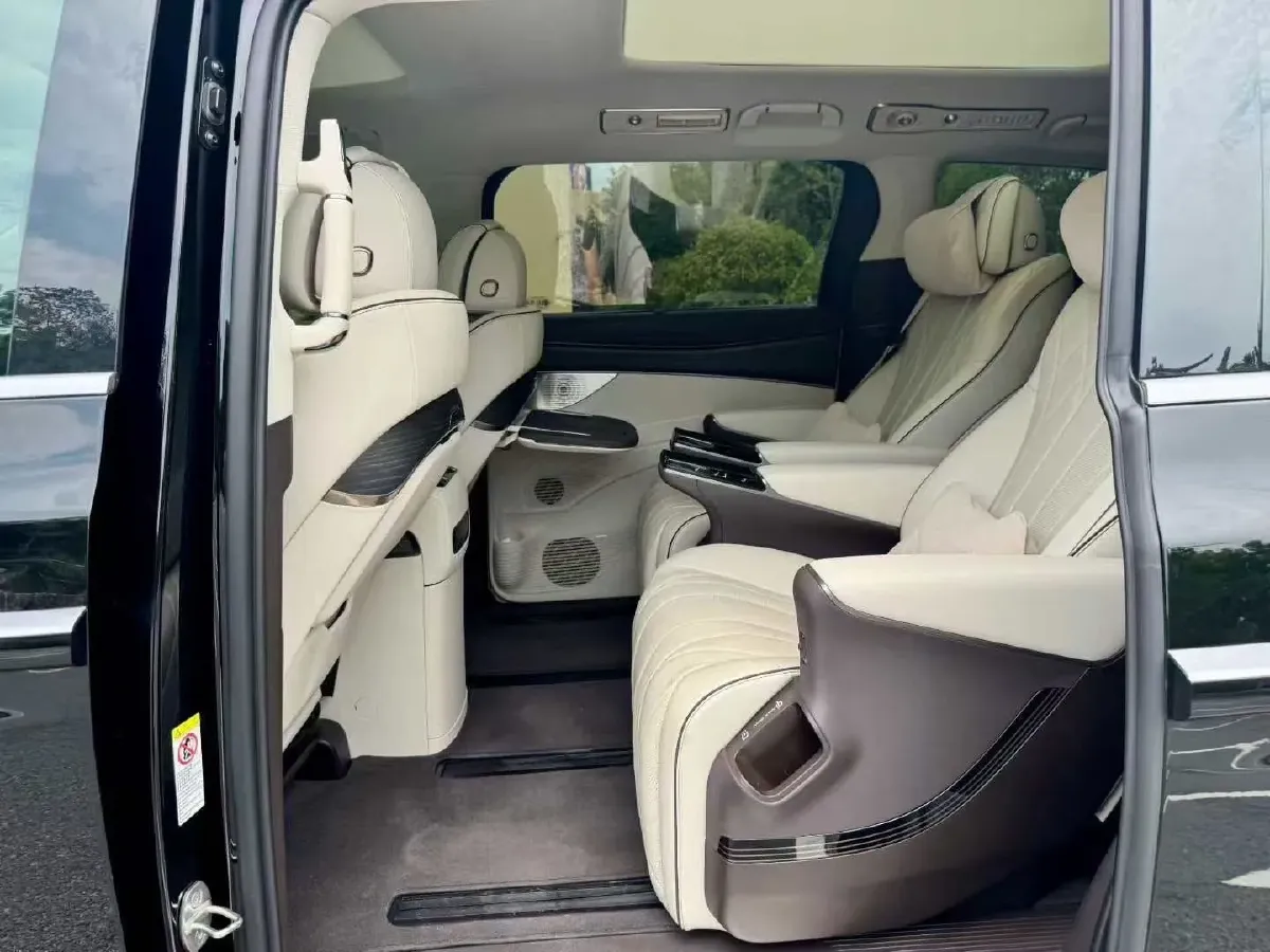 2024 Denza D9 1.5T 139HP L4 E-CVT PHEV 40KWH,autocango,china used car exporter,china ev exporter,chinese used car exporter,chinese used ev exporter