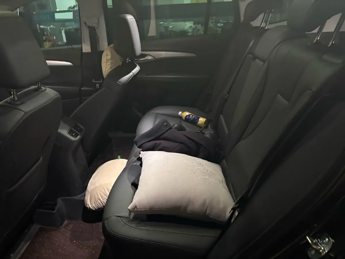 2024 Buick EnvisionPlus 2.0T 237HP L4 9AT,autocango,china used car exporter,china ev exporter,chinese used car exporter,chinese used ev exporter