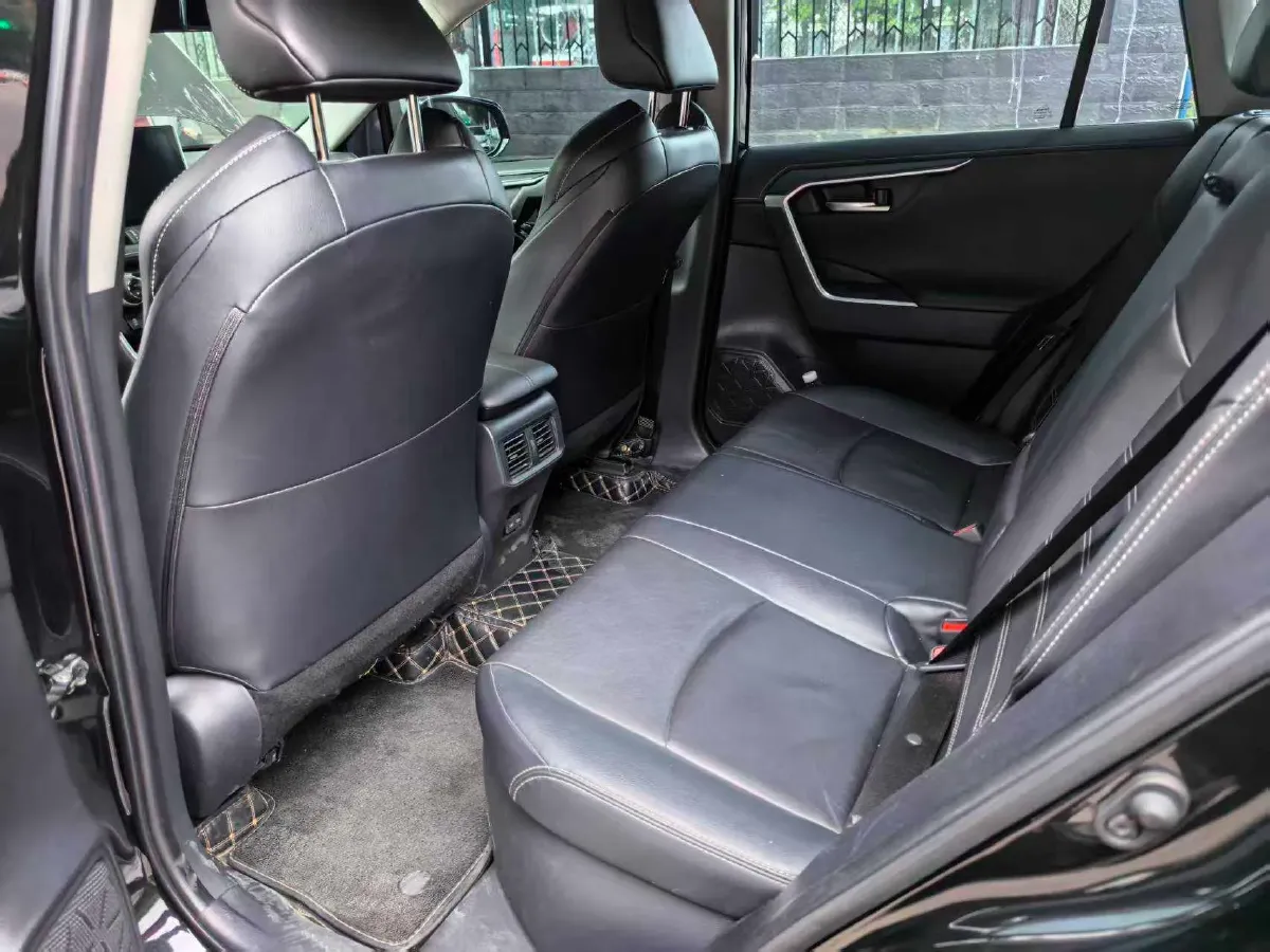 2022 Toyota Wildlander 2.5L 178HP L4 E-CVT Hybrid,autocango,china used car exporter,china ev exporter,chinese used car exporter,chinese used ev exporter