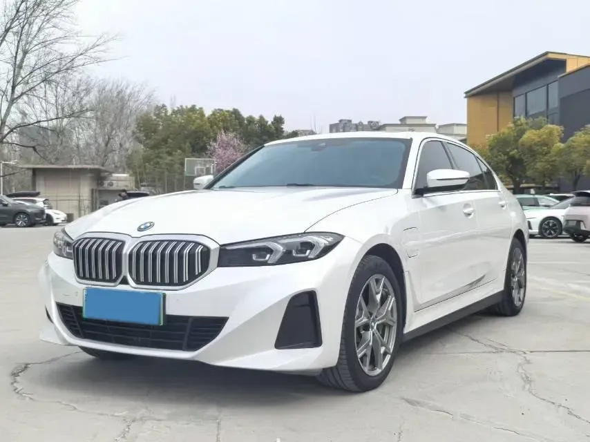 2024 BMW i3 BEV 70KWH,autocango,china used car exporter,china ev exporter,chinese used car exporter,chinese used ev exporter