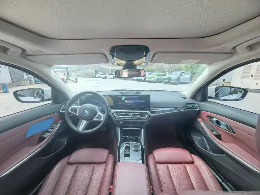 2024 BMW i3 BEV 70KWH,autocango,china used car exporter,china ev exporter,chinese used car exporter,chinese used ev exporter