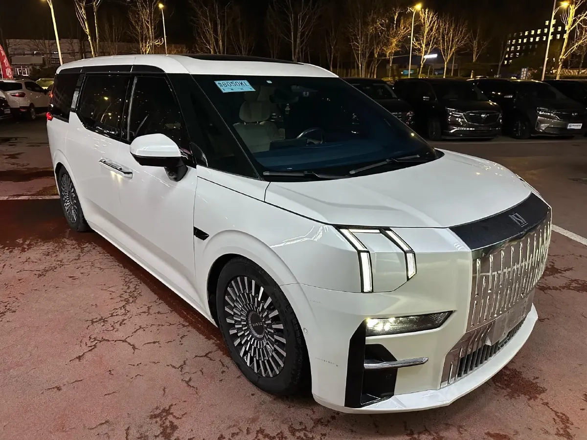 2022 Zeekr 009 BEV 116KWH,autocango,china used car exporter,china ev exporter,chinese used car exporter,chinese used ev exporter