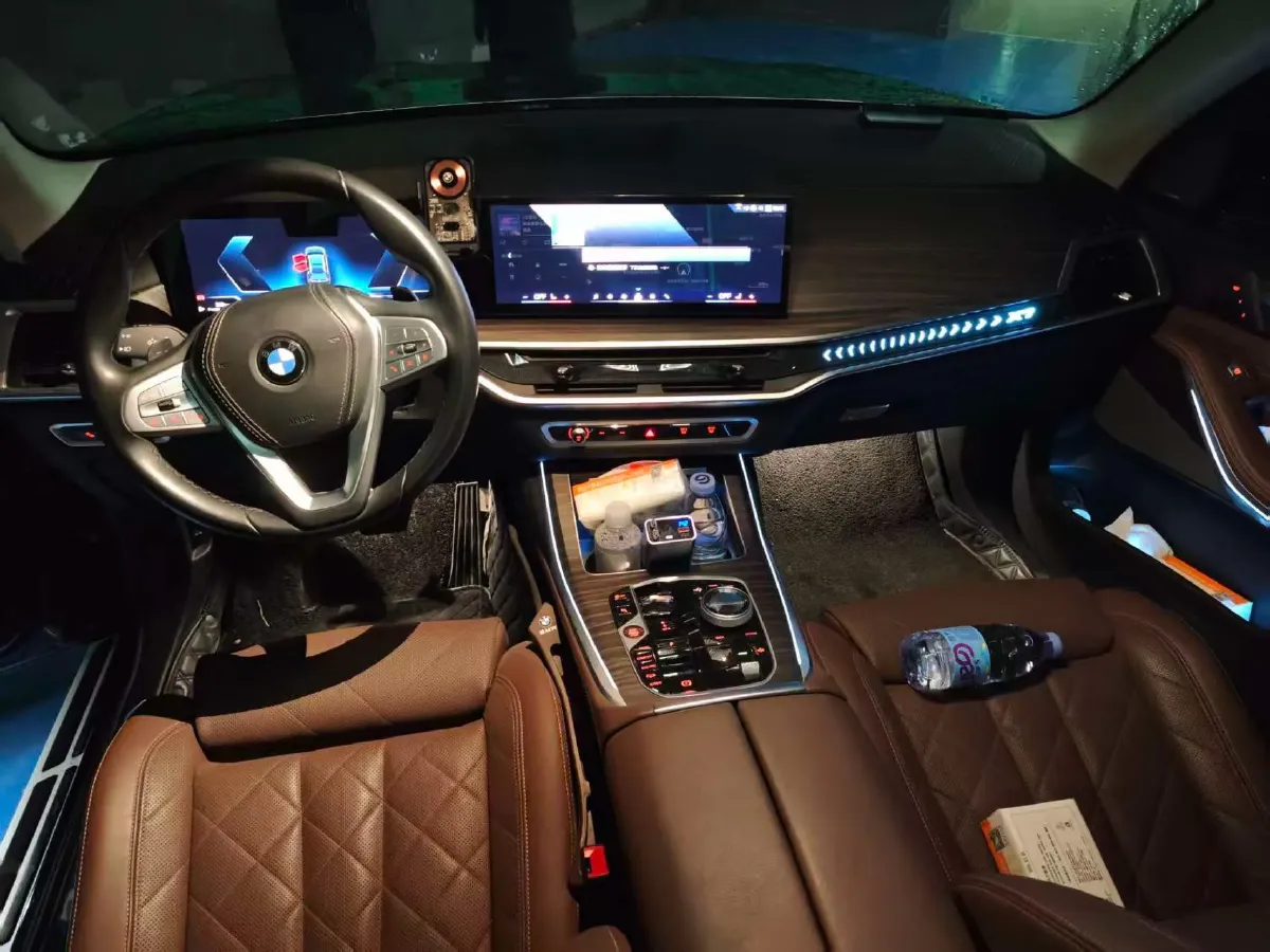 2023 BMW X7 3.0T 381HP L6 8AT,autocango,china used car exporter,china ev exporter,chinese used car exporter,chinese used ev exporter