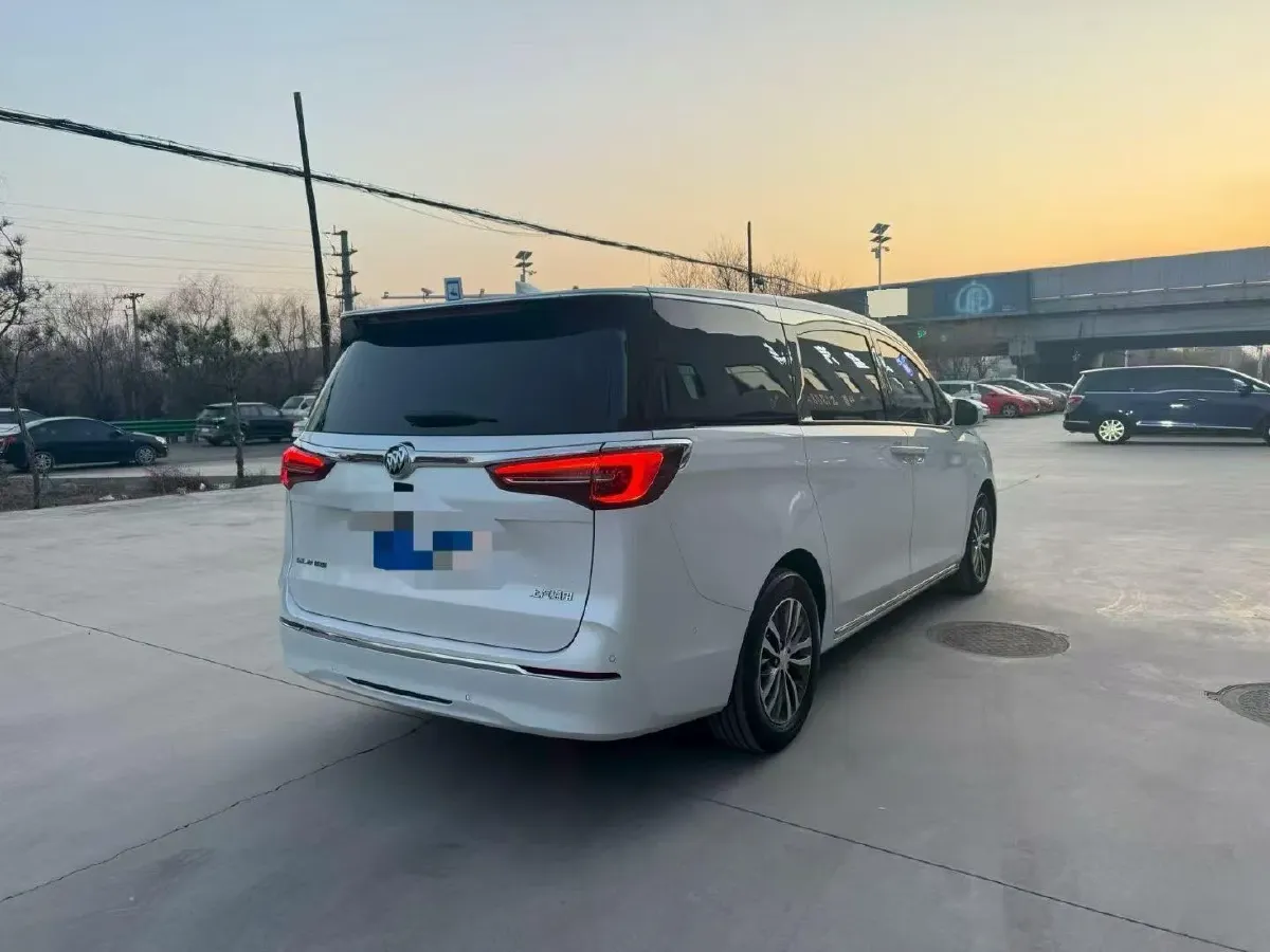 2023 Buick GL8 2.0T 237HP L4 9AT,autocango,china used car exporter,china ev exporter,chinese used car exporter,chinese used ev exporter