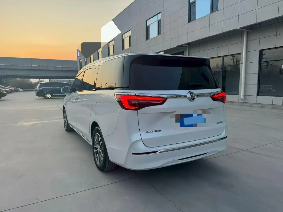 2023 Buick GL8 2.0T 237HP L4 9AT,autocango,china used car exporter,china ev exporter,chinese used car exporter,chinese used ev exporter