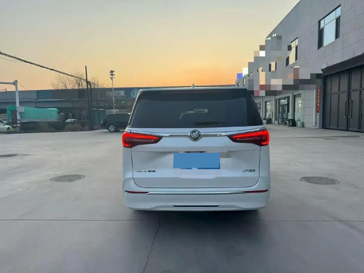 2023 Buick GL8 2.0T 237HP L4 9AT,autocango,china used car exporter,china ev exporter,chinese used car exporter,chinese used ev exporter