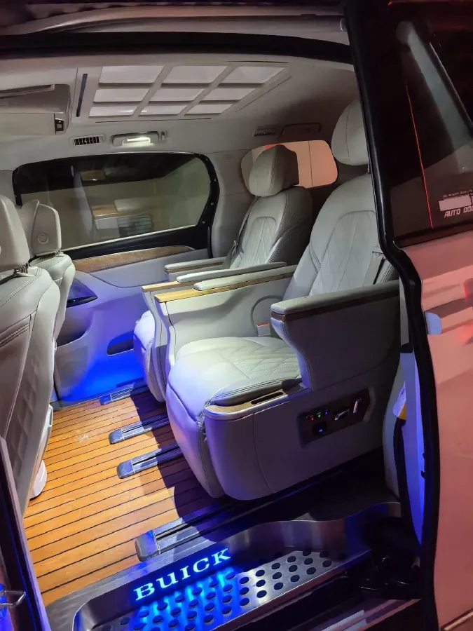 2018 Buick GL8 2.0T 260HP L4 6AT,autocango,china used car exporter,china ev exporter,chinese used car exporter,chinese used ev exporter