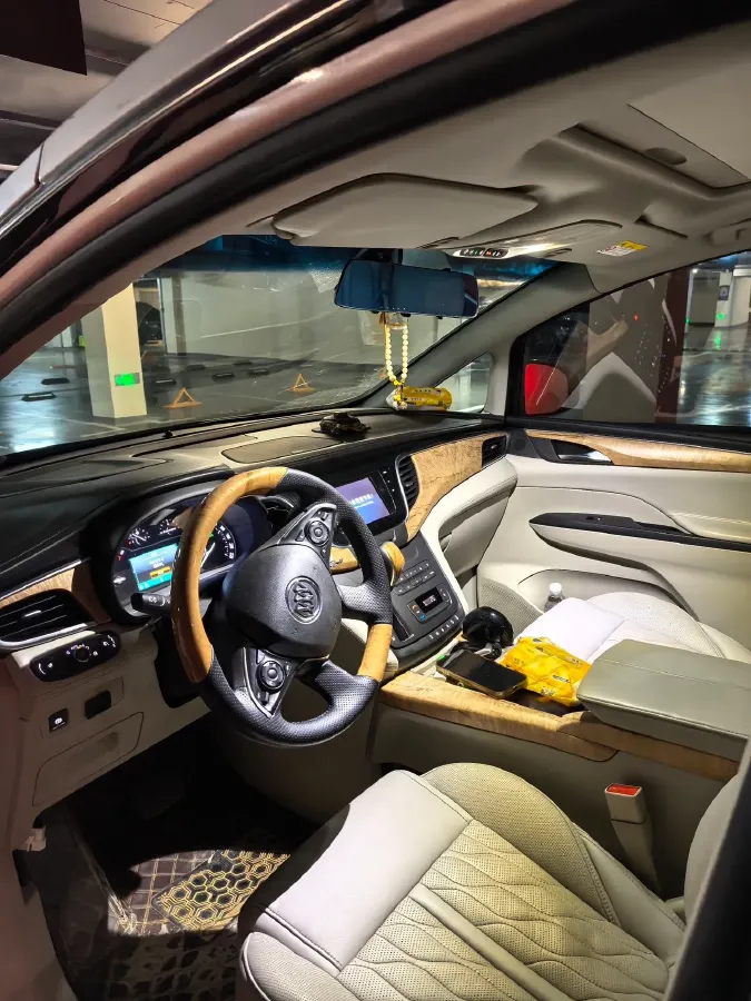 2018 Buick GL8 2.0T 260HP L4 6AT,autocango,china used car exporter,china ev exporter,chinese used car exporter,chinese used ev exporter