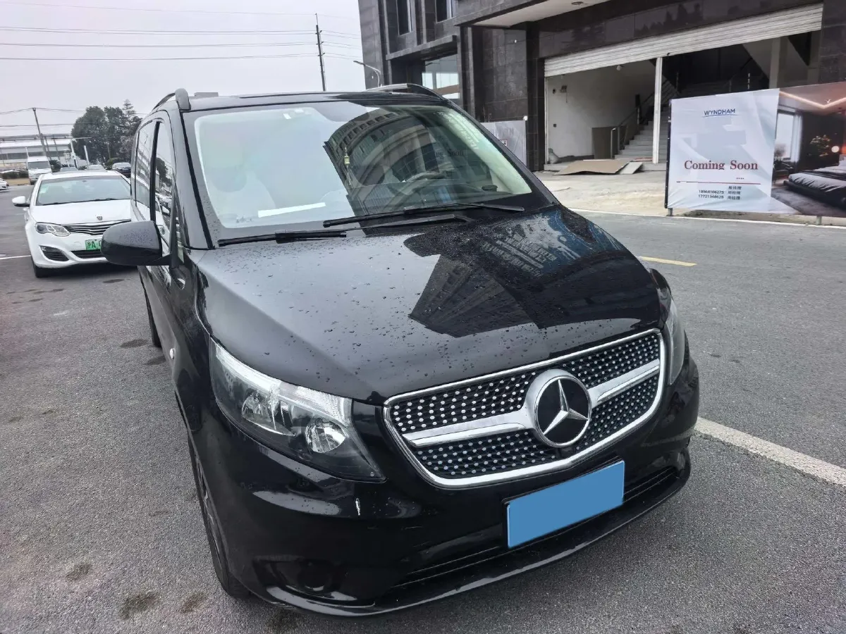 2021 Mercedes-Benz Vito 2.0T 211HP L4 9AT,autocango,china used car exporter,china ev exporter,chinese used car exporter,chinese used ev exporter