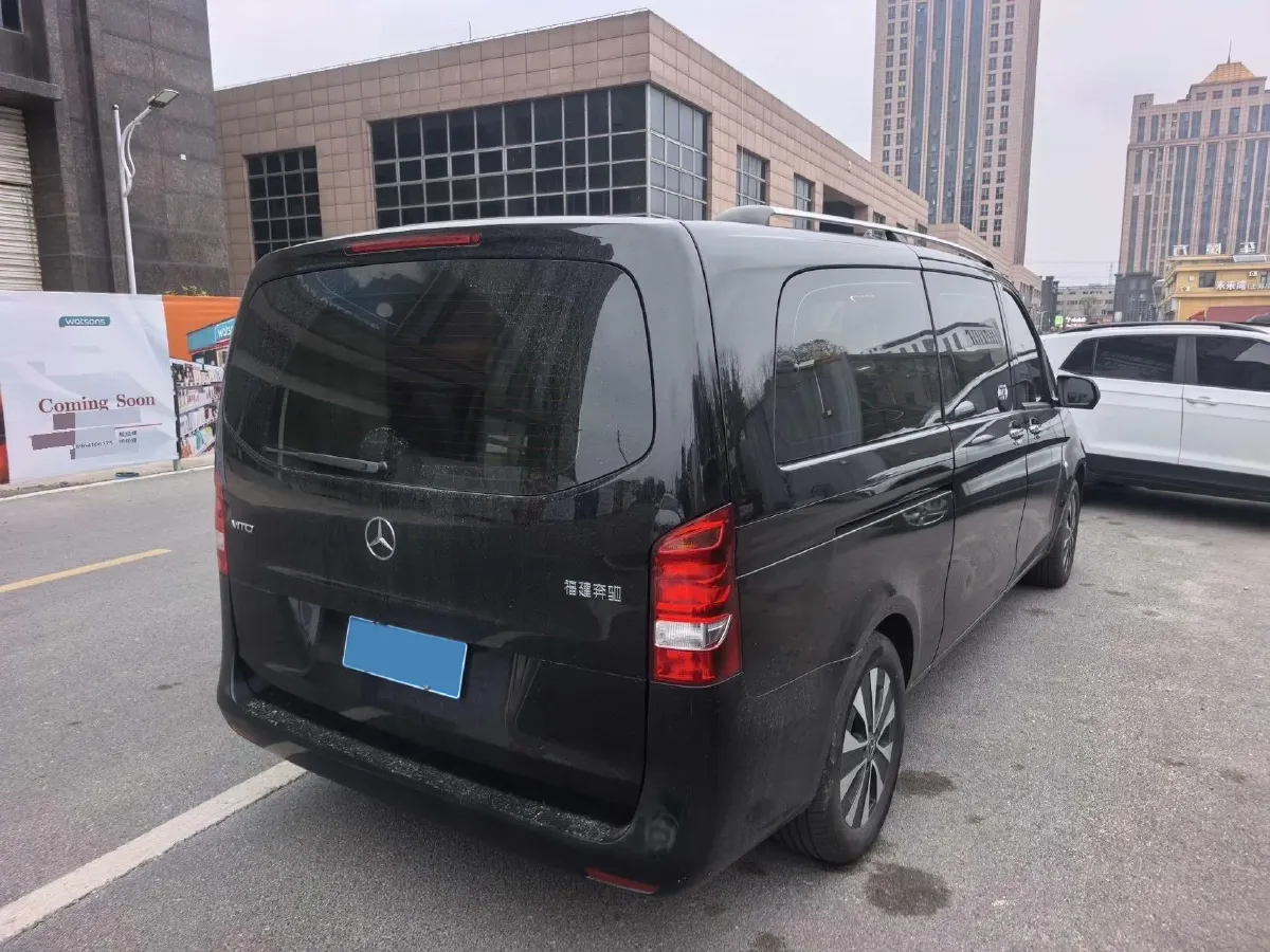 2021 Mercedes-Benz Vito 2.0T 211HP L4 9AT,autocango,china used car exporter,china ev exporter,chinese used car exporter,chinese used ev exporter