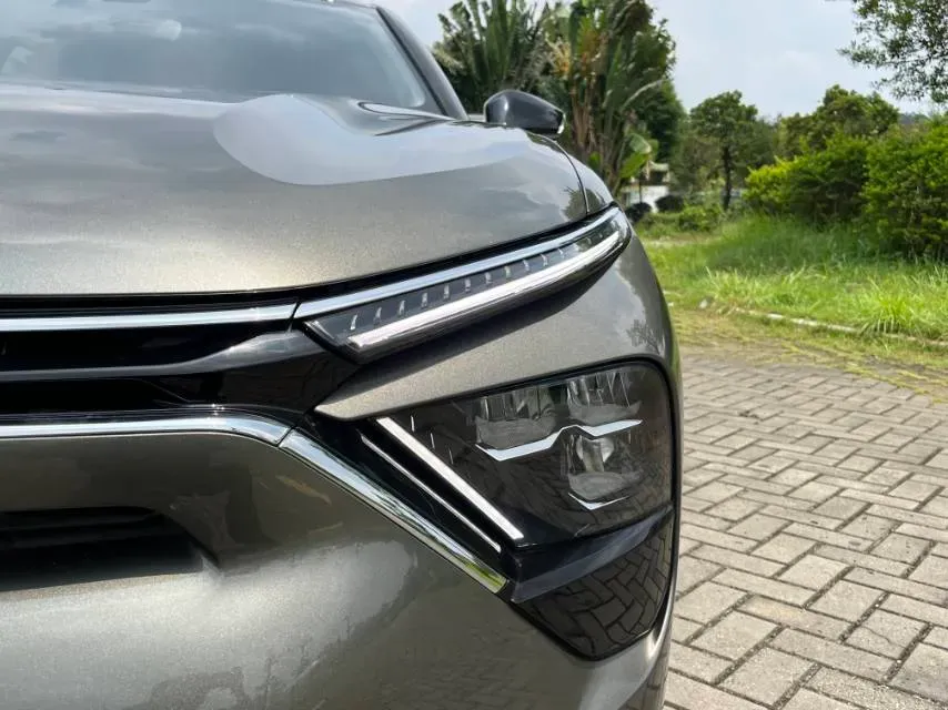 2022 Citroen C5 X 1.6T 175HP L4 8AT,autocango,china used car exporter,china ev exporter,chinese used car exporter,chinese used ev exporter