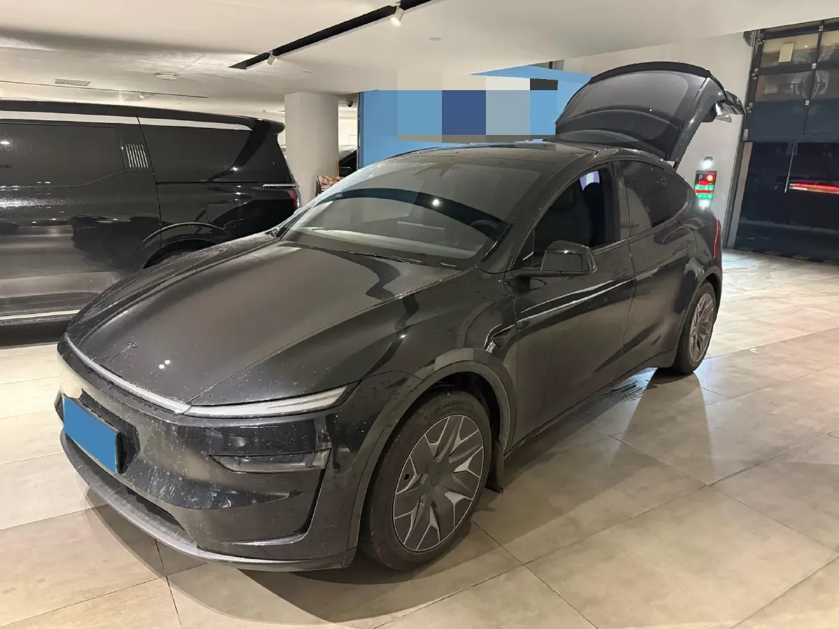 2025 Tesla Model Y L BEV,autocango,china used car exporter,china ev exporter,chinese used car exporter,chinese used ev exporter