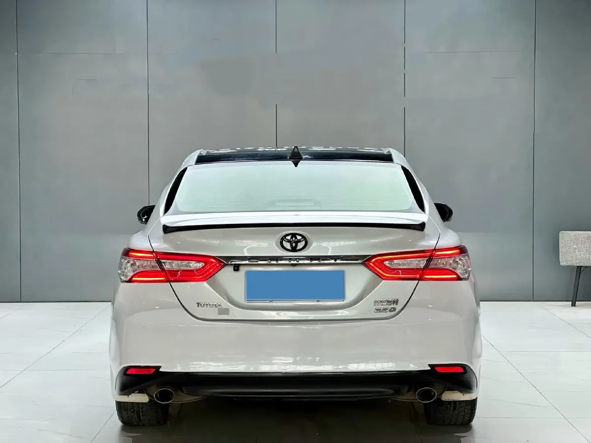 2018 Toyota Camry 2.5L 209HP L4 8AT,autocango,china used car exporter,china ev exporter,chinese used car exporter,chinese used ev exporter