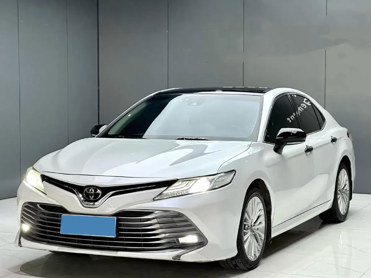 2018 Toyota Camry 2.5L 209HP L4 8AT,autocango,china used car exporter,china ev exporter,chinese used car exporter,chinese used ev exporter