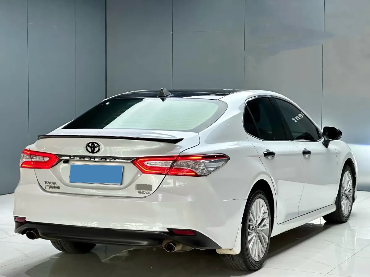2018 Toyota Camry 2.5L 209HP L4 8AT,autocango,china used car exporter,china ev exporter,chinese used car exporter,chinese used ev exporter