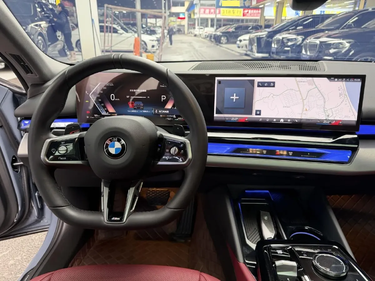 2024 BMW 5 Series 2.0T 258HP L4 8AT,autocango,china used car exporter,china ev exporter,chinese used car exporter,chinese used ev exporter