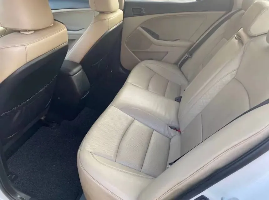 2015 Kia K5 2.0L 162HP L4 6AT,autocango,china used car exporter,china ev exporter,chinese used car exporter,chinese used ev exporter