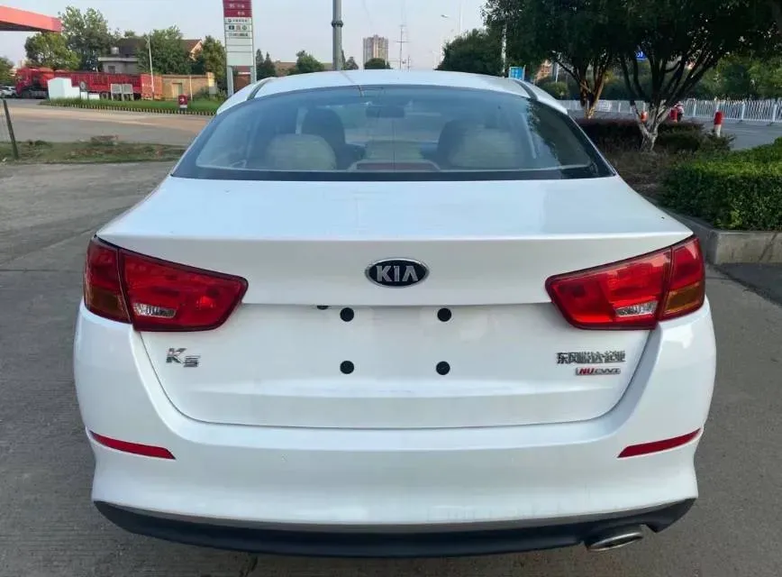 2015 Kia K5 2.0L 162HP L4 6AT,autocango,china used car exporter,china ev exporter,chinese used car exporter,chinese used ev exporter