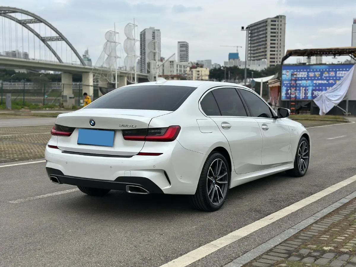 2021 BMW 3 Series 2.0T 184HP L4 8AT,autocango,china used car exporter,china ev exporter,chinese used car exporter,chinese used ev exporter